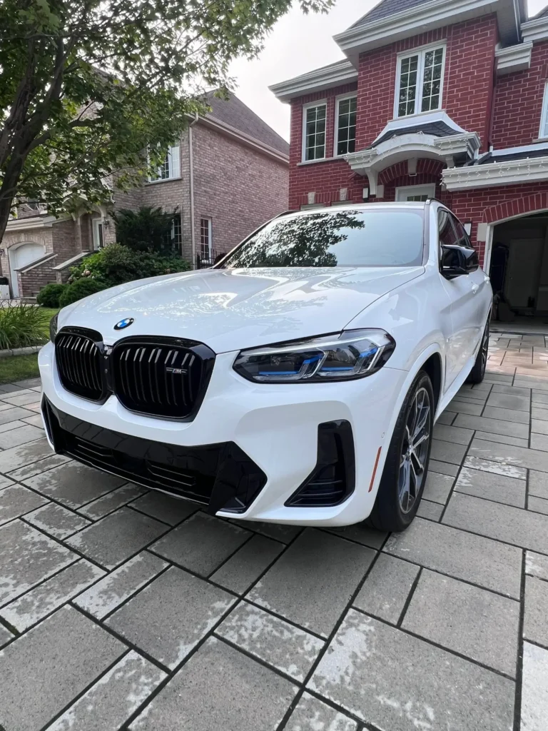 Mobile Car Wash on BMW in Montreal